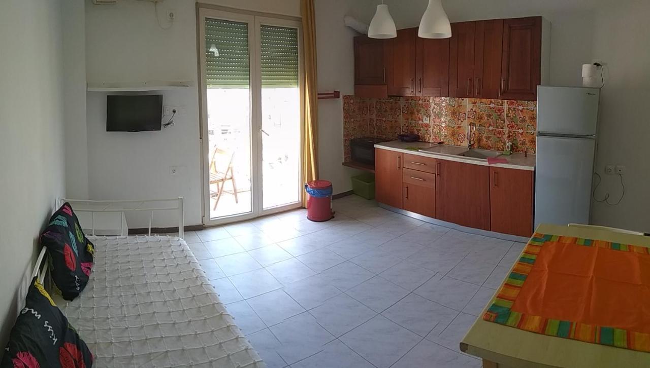 "Apartment 2" Ierapetra  Luaran gambar